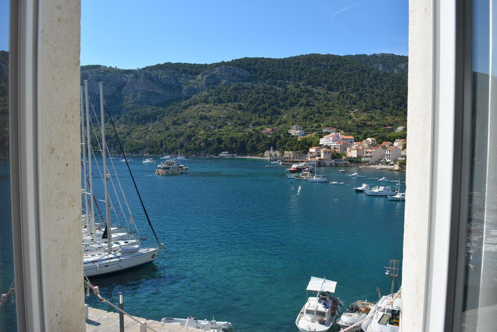 Apartment Riva 5 Komiža Dış mekan fotoğraf