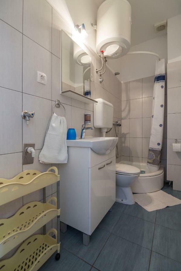 Apartment Riva 5 Komiža Dış mekan fotoğraf
