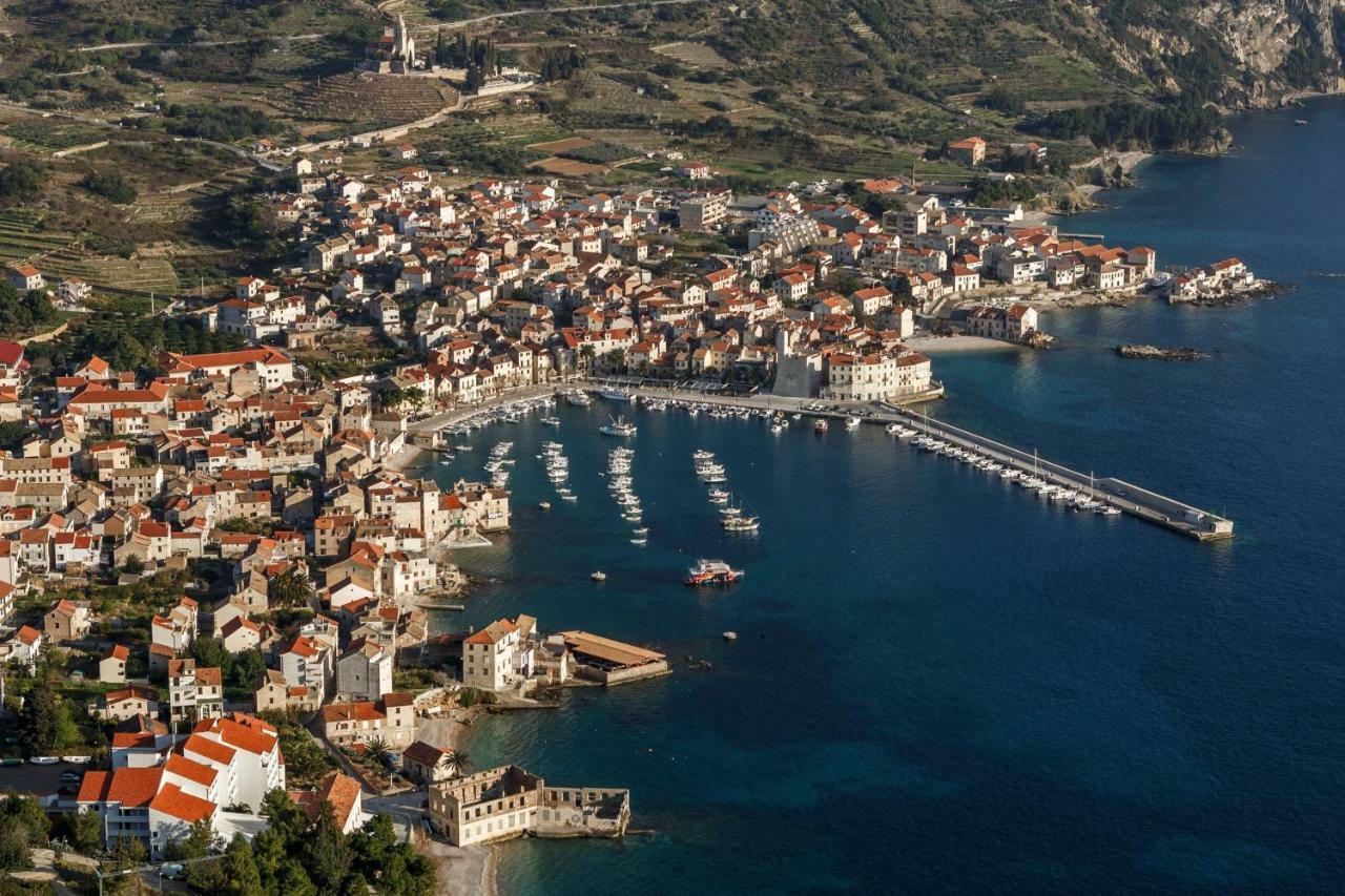 Apartment Riva 5 Komiža Dış mekan fotoğraf